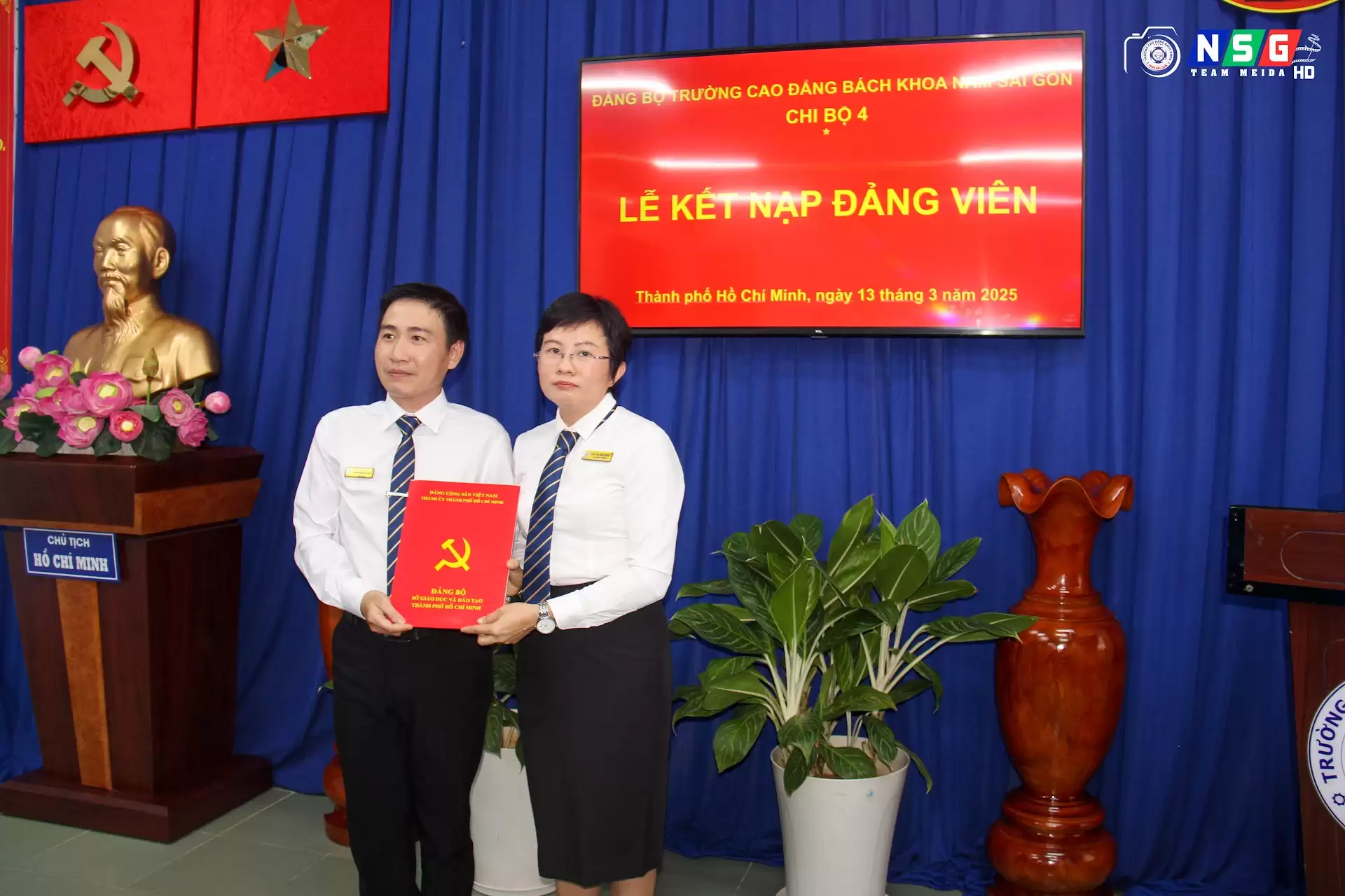 Lễ kết nạp đảng cho 02 GV Nguyễn Nhơn Hải (CK) và GV Phạm Nguyên Lâm (ITE) thuộc Chi bộ 3 và Chi bộ 4 năm 2025