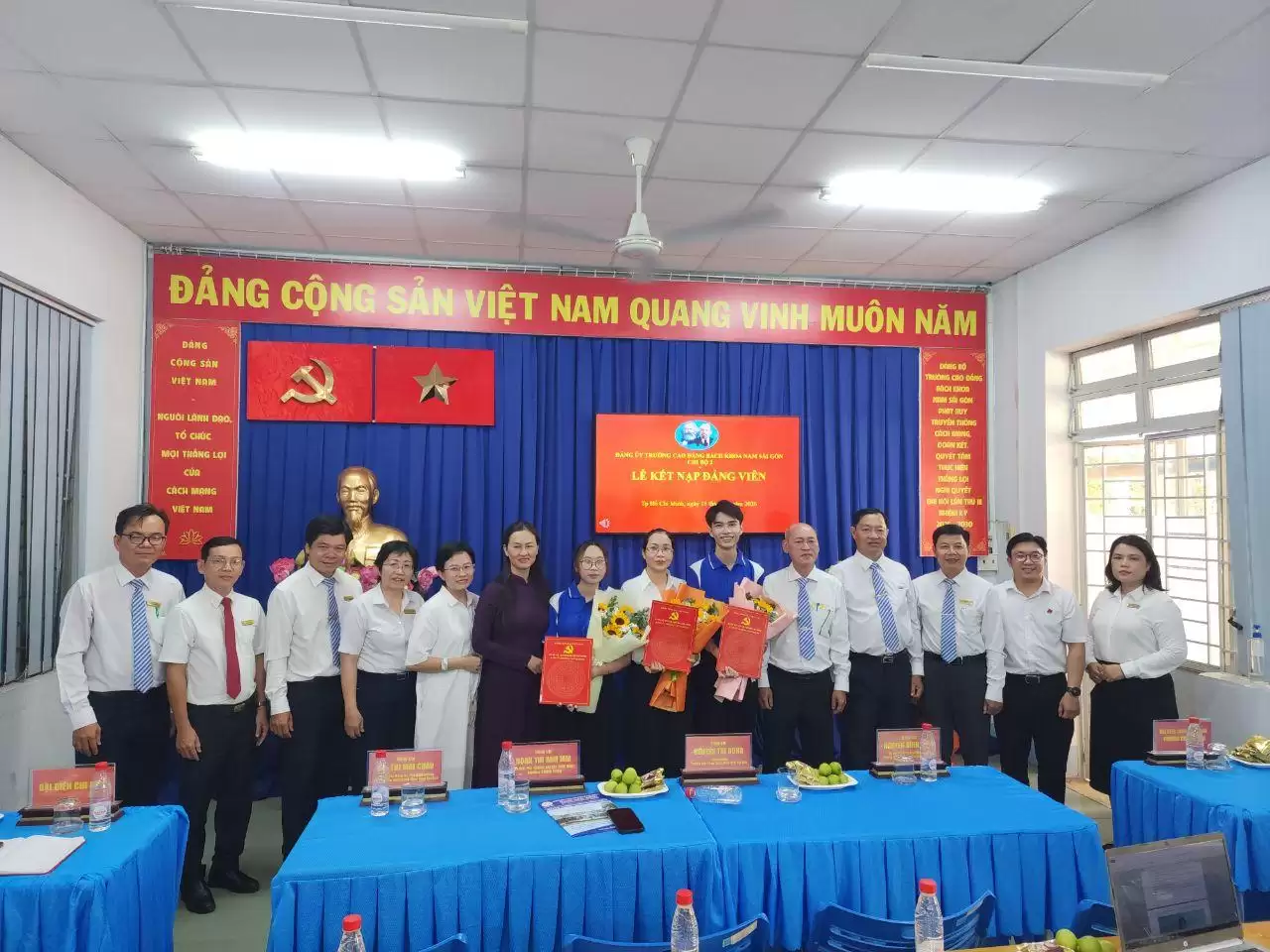 Tự Hào Sức Trẻ BKNSG: Lễ Kết nạp Đảng viên mới tại Chi bộ 2 Trường Cao đẳng Bách khoa Nam Sài Gòn